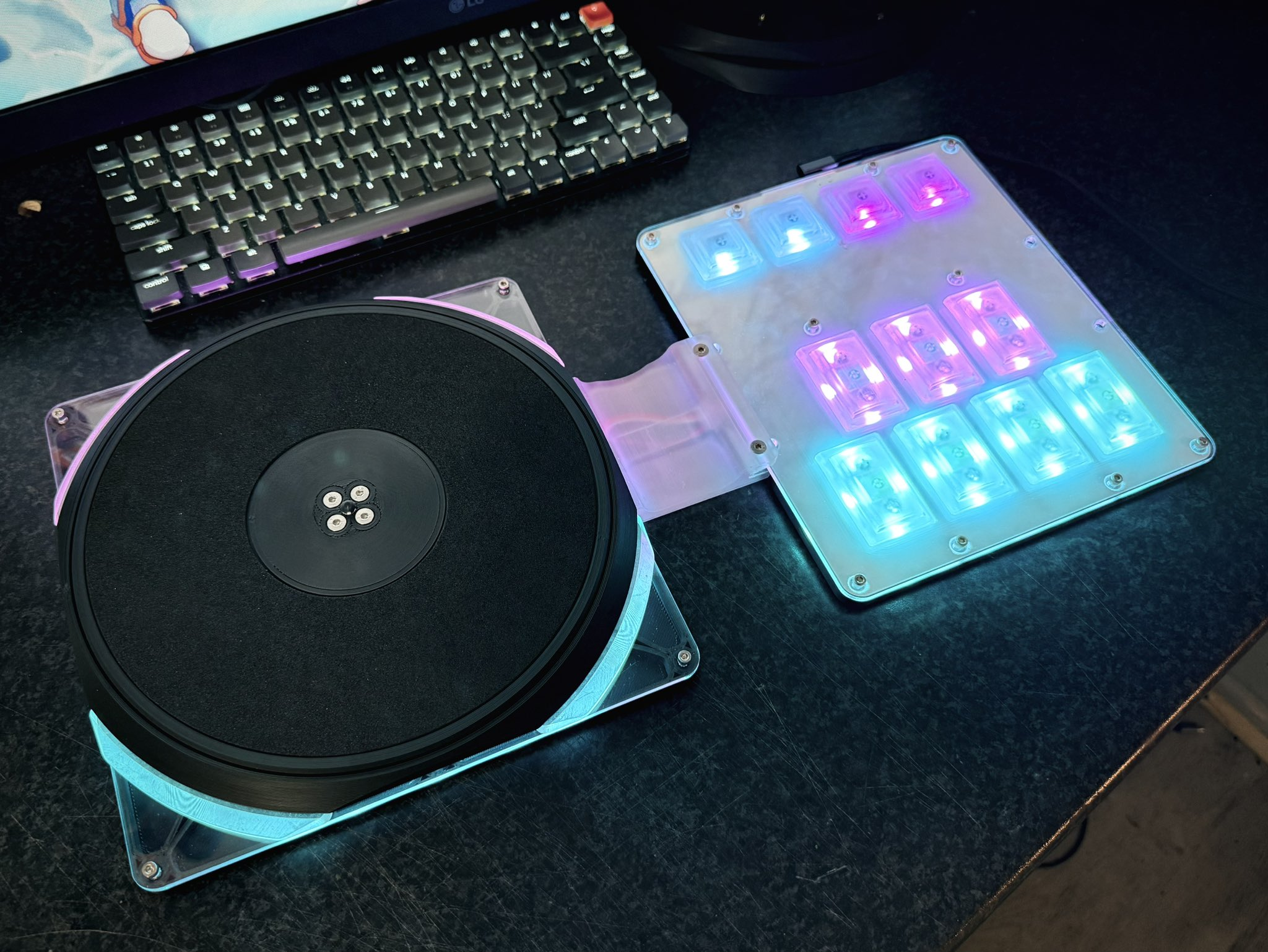 Lain Controller Mini 5 custom USB rhythm game controller with illuminated keys and rotary turntable